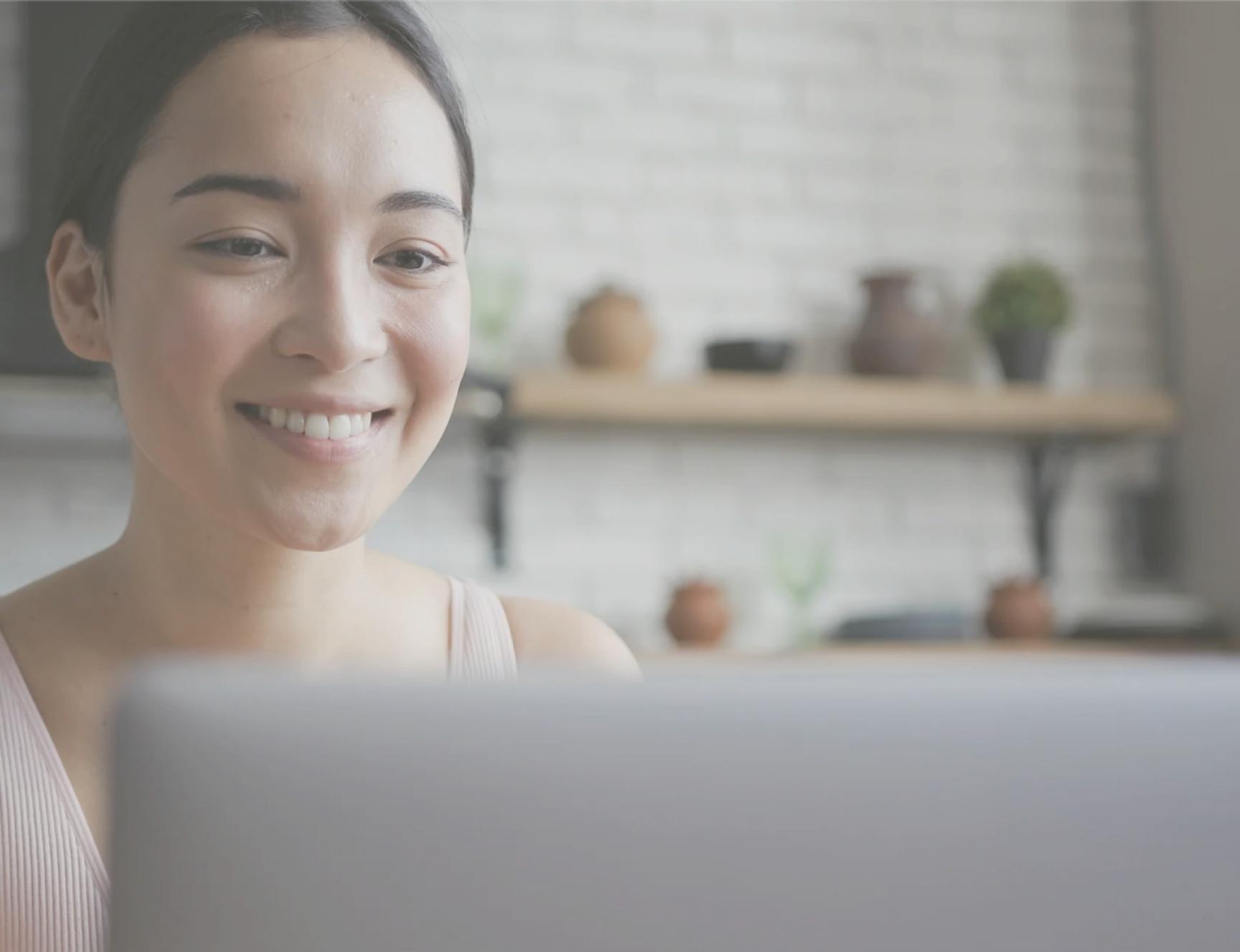 Espacio de trabajo profesional donde nuestro equipo analiza tendencias financieras y desarrolla contenido educativo